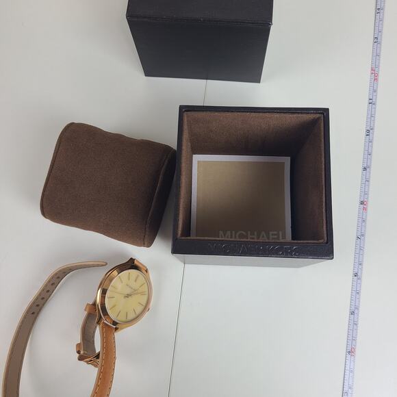 Michael Kors MK2256 Women Brown Leather Analog Champagne Dial Quartz Watch BC656 main image 9